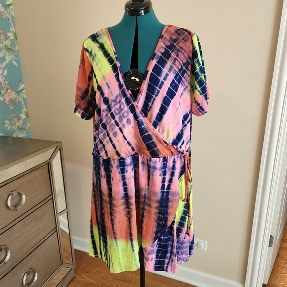 White Mark Plus Short Sleeve Tie Dye Wrap Dress 3XL - Picture 4 of 8